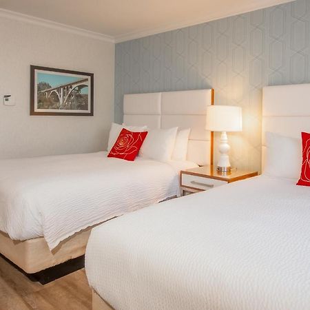 Pasadena Rose & Crown Hotel المظهر الخارجي الصورة