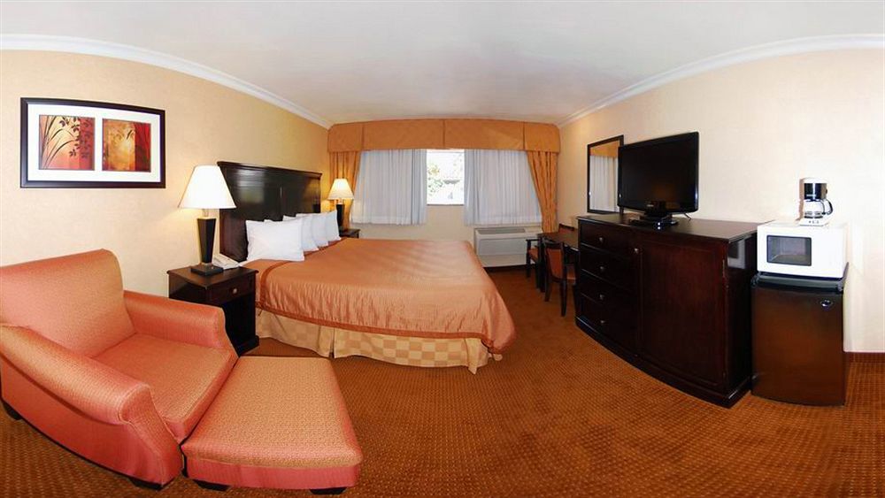 Pasadena Rose & Crown Hotel المظهر الخارجي الصورة
