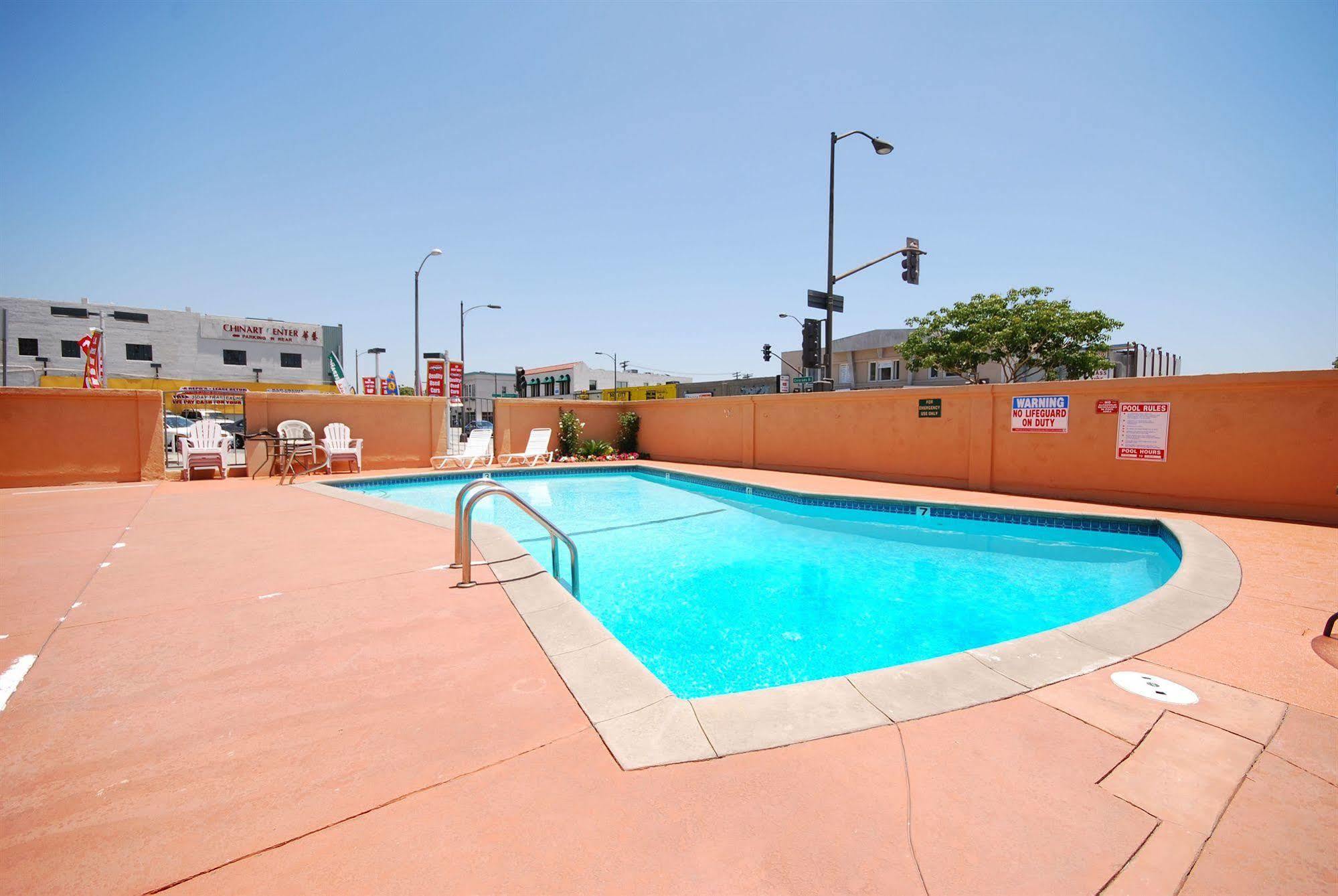 Pasadena Rose & Crown Hotel المظهر الخارجي الصورة
