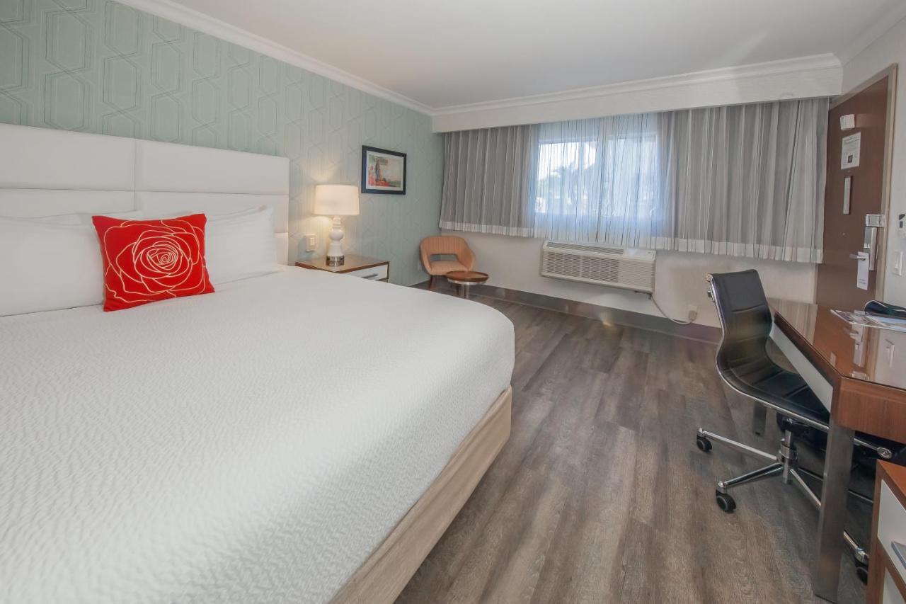 Pasadena Rose & Crown Hotel المظهر الخارجي الصورة